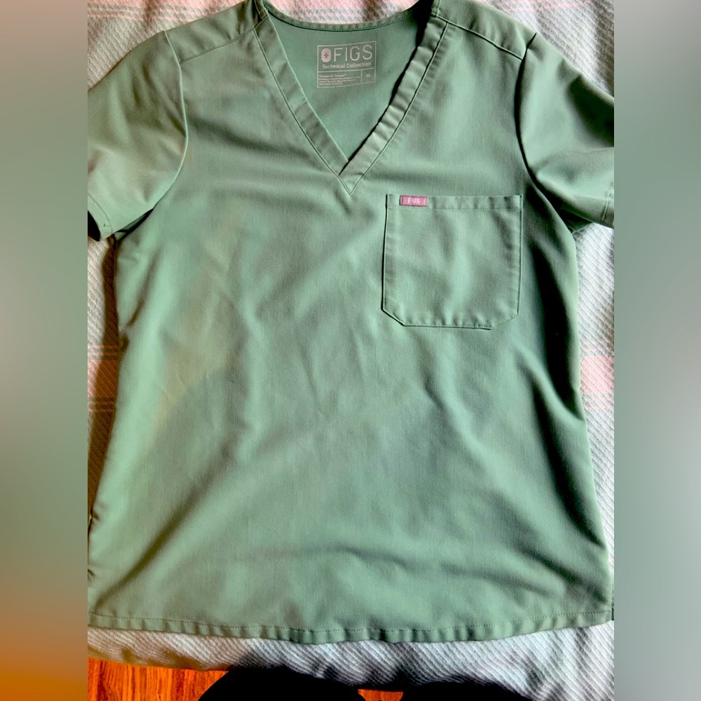 Figs M Jade Catarina one pocket scrub top